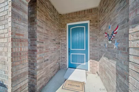 297 E 498 Cir, Pryor, OK 74361 photo 4