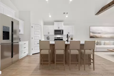 8520 El Paso St, Broken Arrow, OK 74014 photo 7