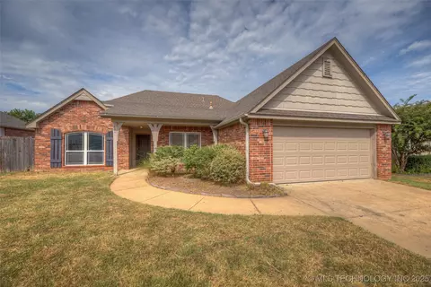 9906 N 103rd East Ave, Owasso, OK 74055