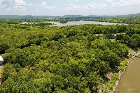 1 Albert Rd, Crowder, OK 74430 photo 5