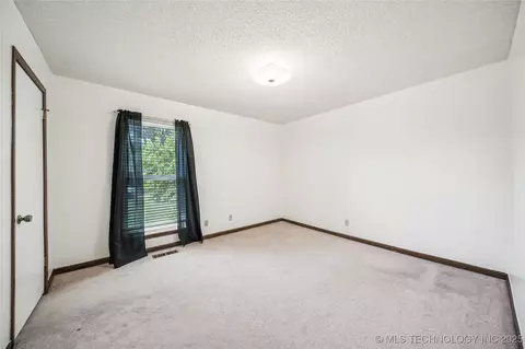 12517 E 38th St, Tulsa, OK 74146 photo 24