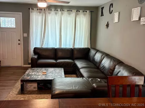 1116 E 6th St, Cushing, OK 74023 photo 7