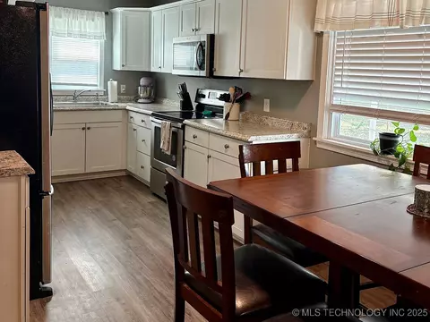 1116 E 6th St, Cushing, OK 74023 photo 15