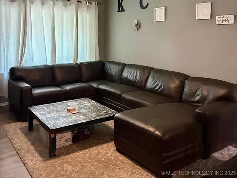 1116 E 6th St, Cushing, OK 74023 photo 6