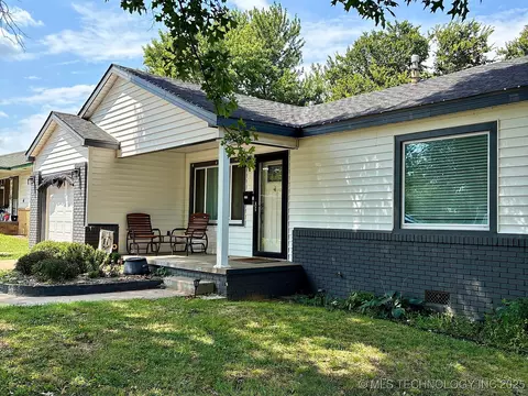 1116 E 6th St, Cushing, OK 74023 photo 5