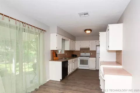 12636 E 34th St, Tulsa, OK 74146 photo 7