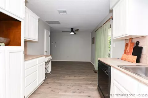 12636 E 34th St, Tulsa, OK 74146 photo 9