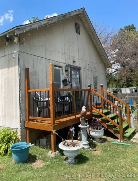 1747 E Latimer Pl, Tulsa, OK 74110