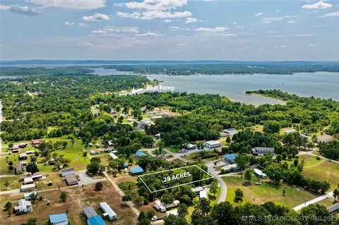 15360 Ash Rd, Porum, OK 74455