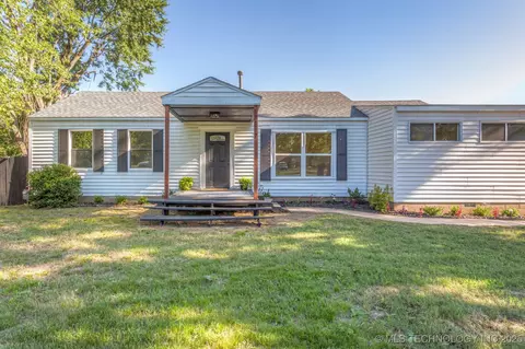 17519 E 112th St N, Owasso, OK 74055 photo 1