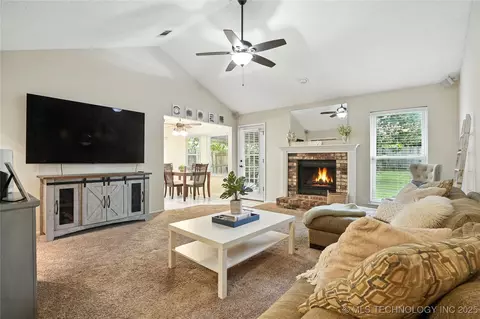 9203 E 96th St S, Tulsa, OK 74133 photo 3