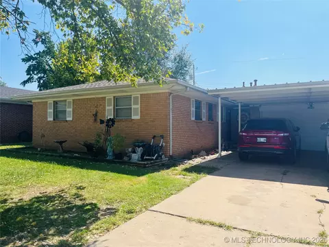 11726 E 7th St, Tulsa, OK 74128