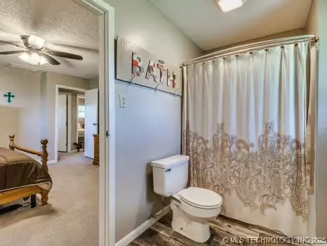 Bath - 419907 E 1153 Rd, Checotah, OK 74426 photo 5 of 5