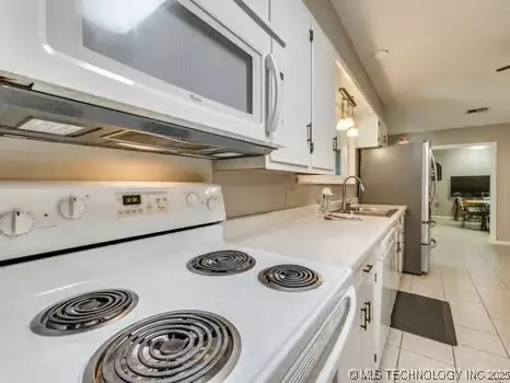 Kitchen - 419907 E 1153 Rd, Checotah, OK 74426 photo 4 of 4