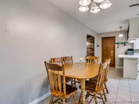 Dining - 419907 E 1153 Rd, Checotah, OK 74426 photo 2 of 4
