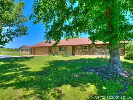 Exterior - 419907 E 1153 Rd, Checotah, OK 74426 photo 7 of 11