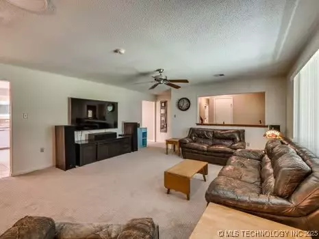 Living - 419907 E 1153 Rd, Checotah, OK 74426 photo 1 of 5