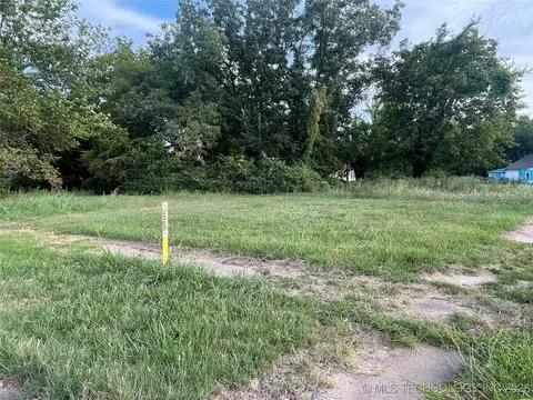 307 Fredonia St, Muskogee, OK 74403