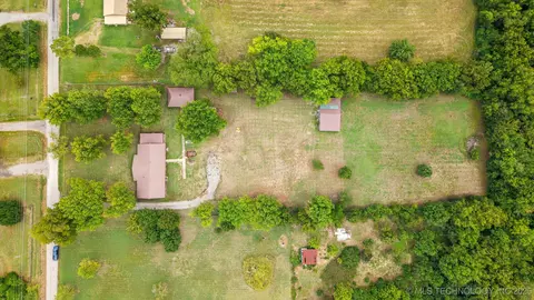 View/Area - 32444 E 740 Rd, Wagoner, OK 74467 photo 1 of 4