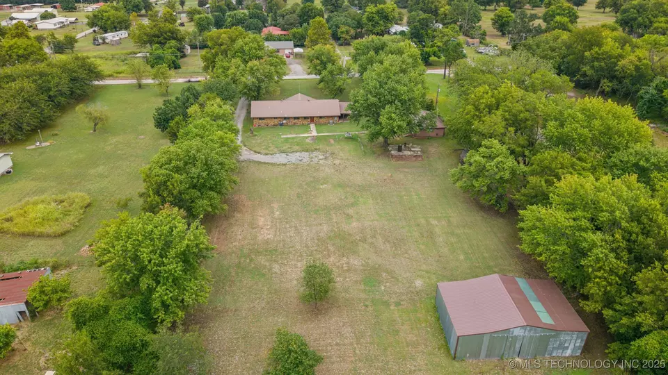 View/Area - 32444 E 740 Rd, Wagoner, OK 74467 photo 3 of 4