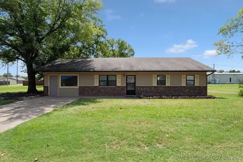 321 W Ealum Ave, Vinita, OK 74301