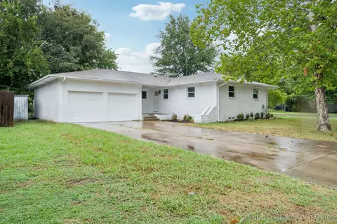 11333 E 6th St, Tulsa, OK 74128