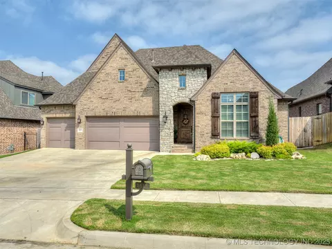 1615 W 115th Pl, Jenks, OK 74037