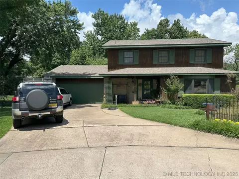 1610 Meadowbrook Dr, Ponca City, OK 74604