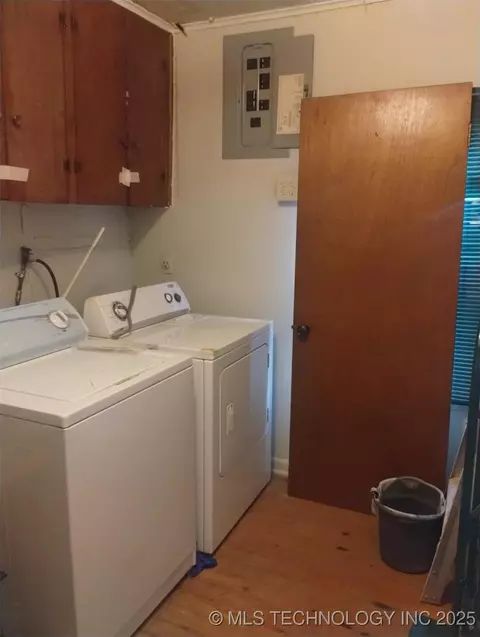1008 E King Pl, Tulsa, OK 74106 photo 16