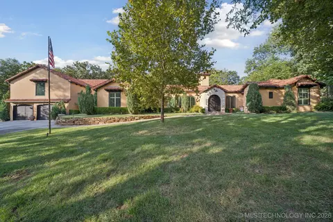 2869 E 72nd St, Tulsa, OK 74136 photo 1