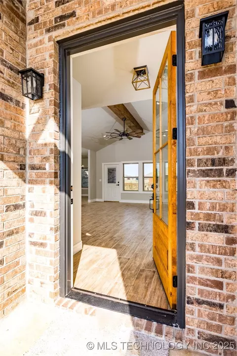 204 Maple Leaf, Durant, OK 74701 photo 2
