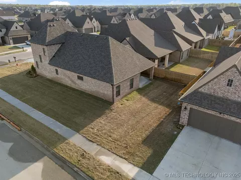 View/Area - 14504 E 80th St N, Owasso, OK 74055 photo 2 of 3