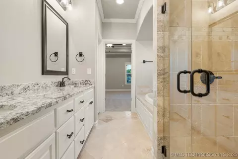 Entry Way - 14504 E 80th St N, Owasso, OK 74055 photo 3 of 3