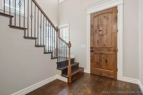 Entry Way - 14504 E 80th St N, Owasso, OK 74055 photo 2 of 3