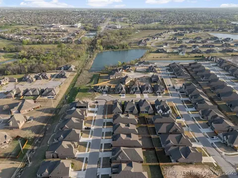 View/Area - 14504 E 80th St N, Owasso, OK 74055 photo 3 of 3