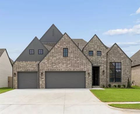 5904 E 127th St S, Bixby, OK 74008