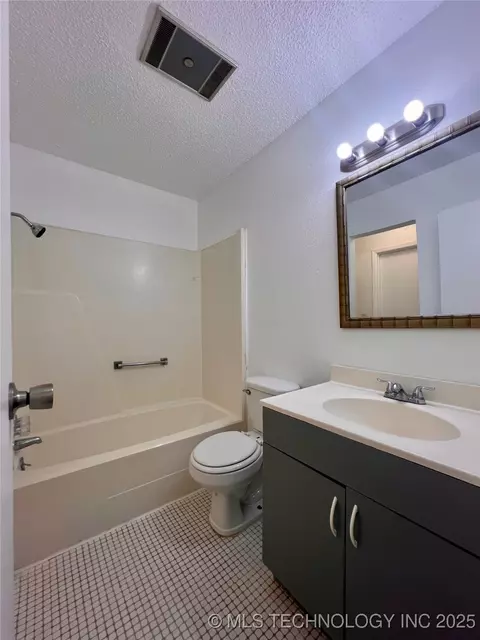 11023 E 15th St, Tulsa, OK 74128 photo 9