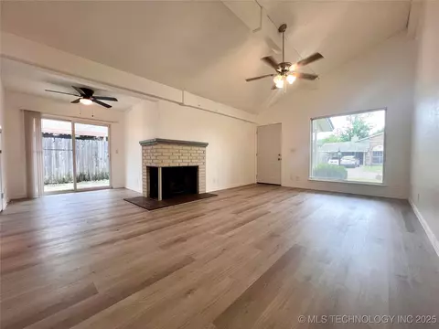 11023 E 15th St, Tulsa, OK 74128 photo 6
