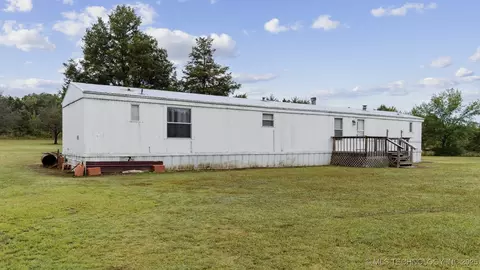 7351 E 303rd St S, Porum, OK 74455