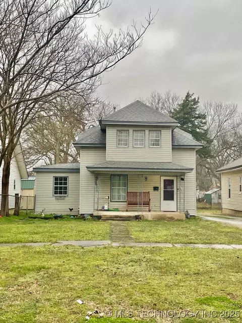 245 S Brewer St, Vinita, OK 74301