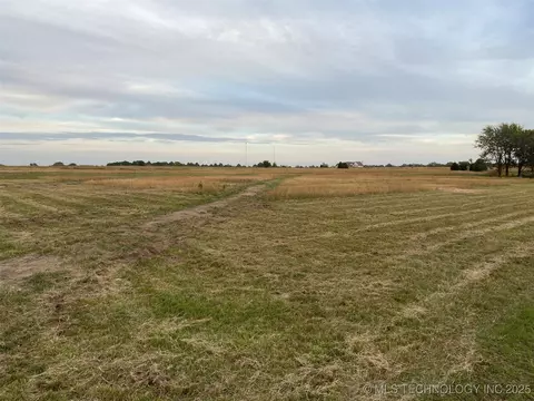 27 N Gaither St, Pryor, OK 74361