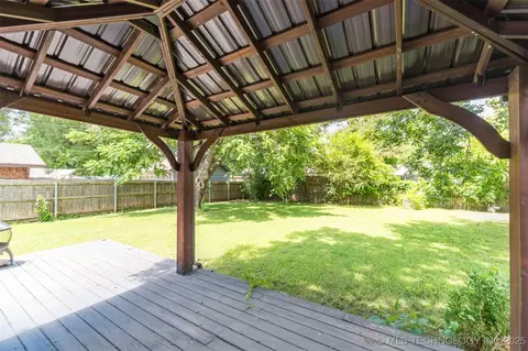 1557 E 49th Pl, Tulsa, OK 74105 photo 25