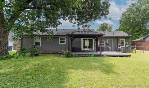 1557 E 49th Pl, Tulsa, OK 74105 photo 26