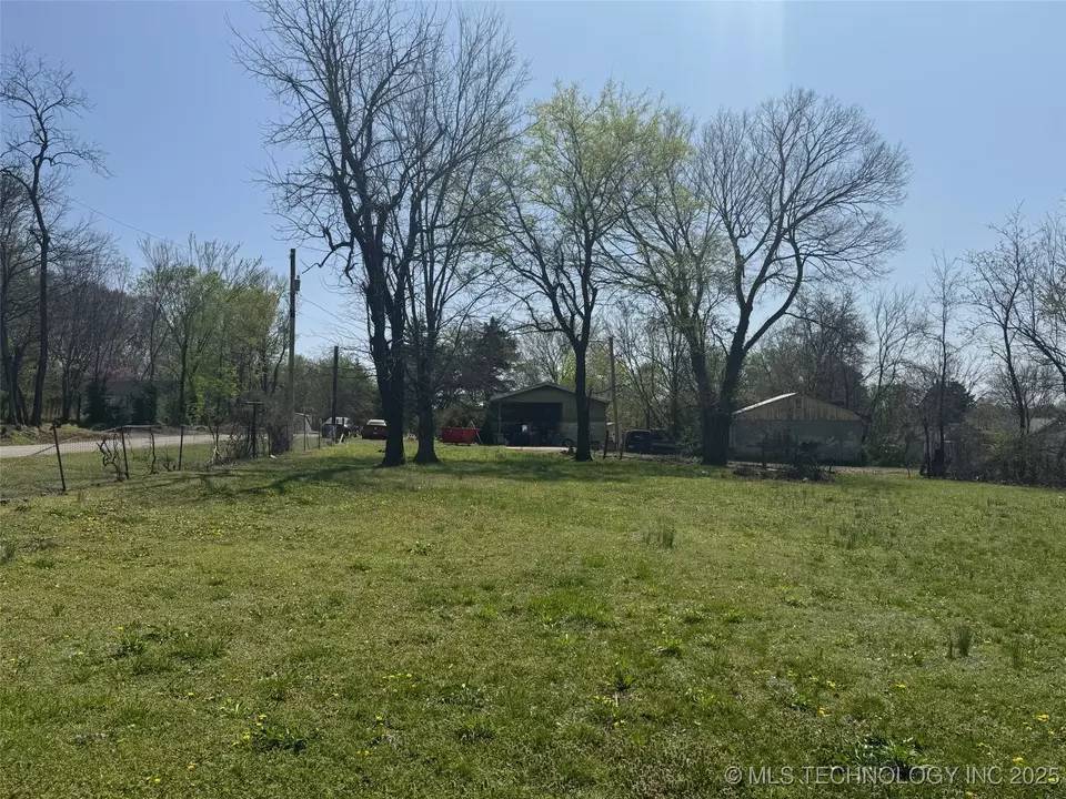  420 S Cherokee St, Stilwell, OK 74960 photo 15