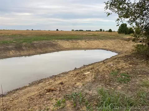 2121 N 1st Rd, Pryor, OK 74361