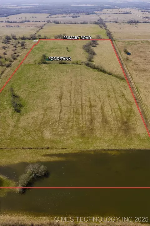 7236 E Acorn, Atoka, OK 74525