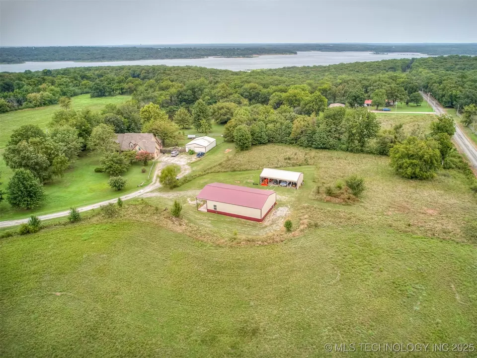  32855 Long Bay Rd, Wagoner, OK 74467 photo 3