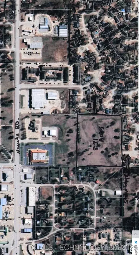 Stonehenge Drive, Bartlesville, OK 74006