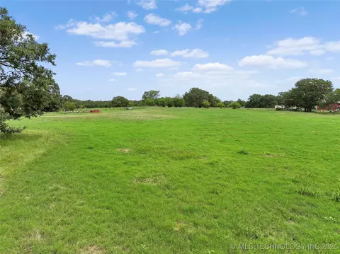 Mcclain Road, Ardmore, OK 73401