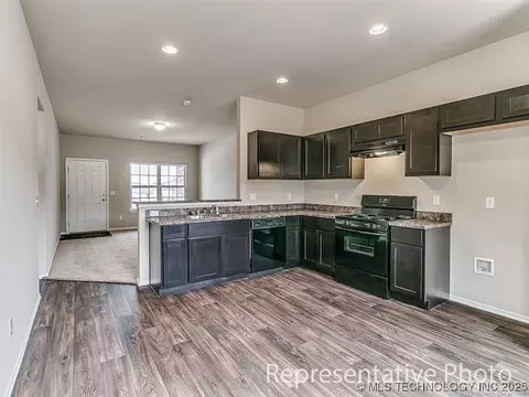 29010 E 79th Pl S, Broken Arrow, OK 74014 photo 2